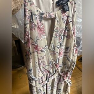 Sleeveless petite dress